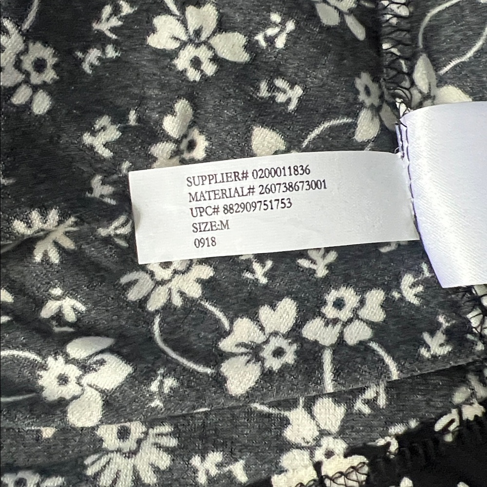 Chaps Women’s Floral Lightweight Long Sleeve Black Dress - M - Picture 10 of 11